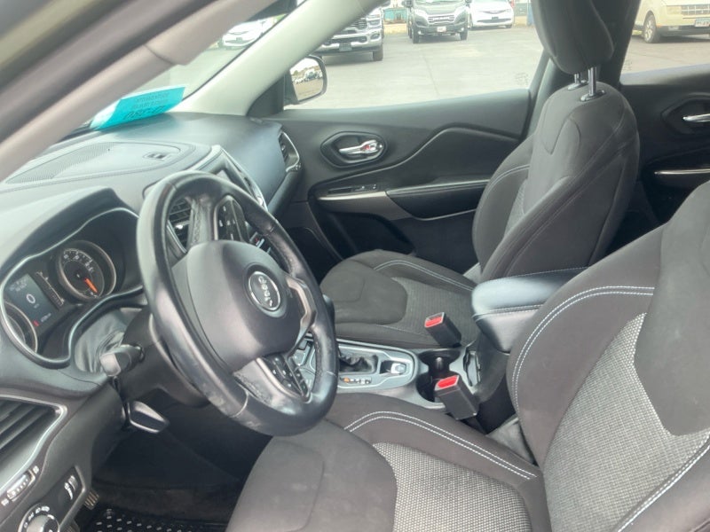 2019 Jeep Cherokee Latitude