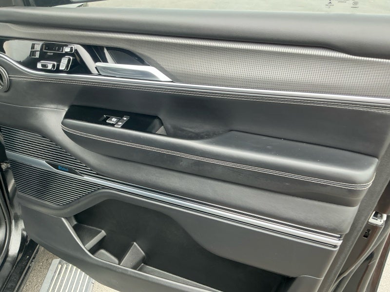 2023 Jeep Grand Wagoneer Series II Obsidian