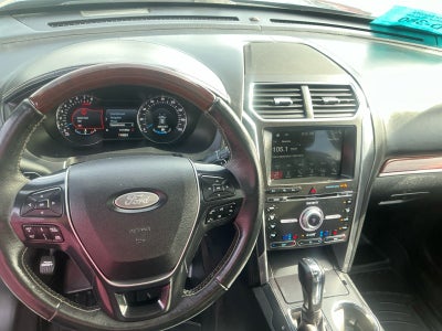 2018 Ford Explorer Platinum