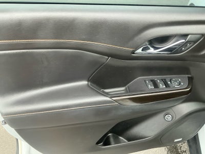 2021 GMC Acadia AT4