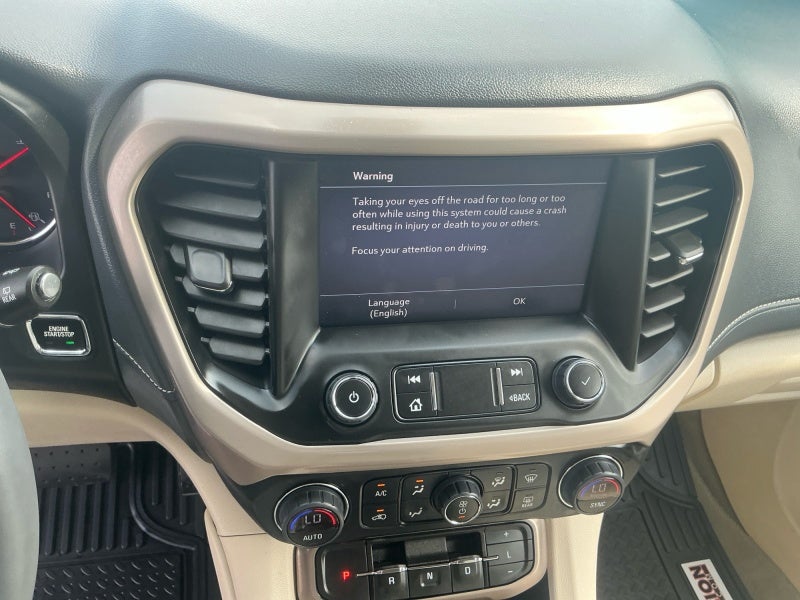 2023 GMC Acadia Denali