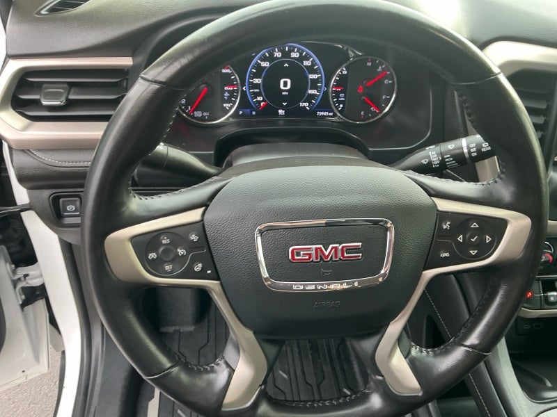 2022 GMC Acadia Denali