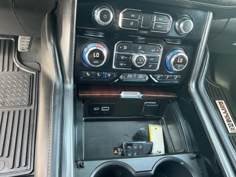 2024 GMC Yukon XL Denali Ultimate