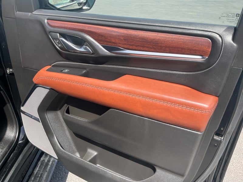 2024 GMC Yukon XL Denali Ultimate