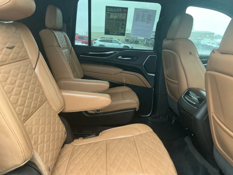 2022 Cadillac Escalade ESV Premium Luxury