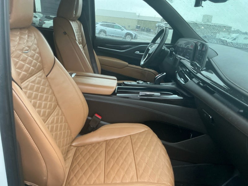 2022 Cadillac Escalade ESV Premium Luxury