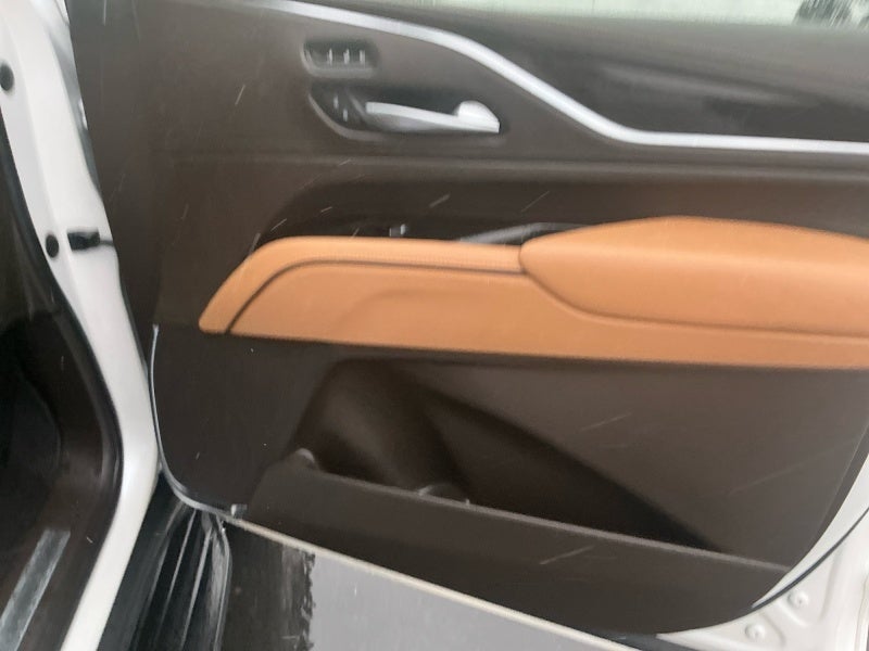 2022 Cadillac Escalade ESV Premium Luxury