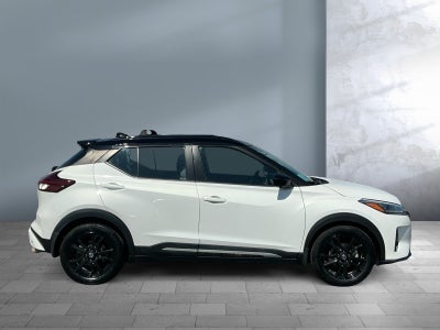 2021 Nissan Kicks SR