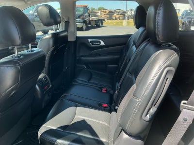 2016 Nissan Pathfinder Platinum