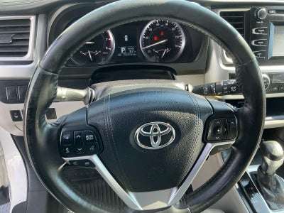 2015 Toyota Highlander LE
