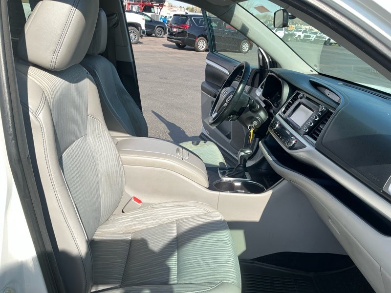2015 Toyota Highlander LE