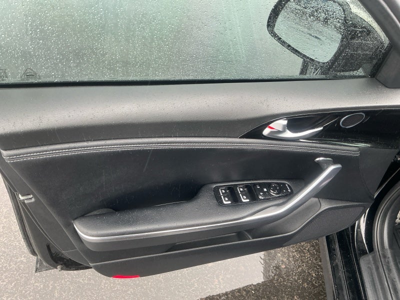 2023 Kia Stinger GT-Line
