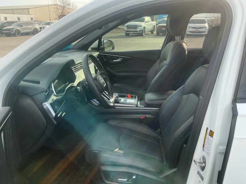 2025 Audi Q7 Prestige