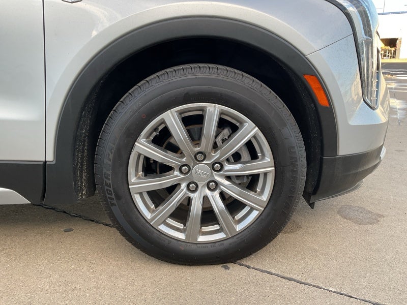 2021 Cadillac XT4 Premium Luxury