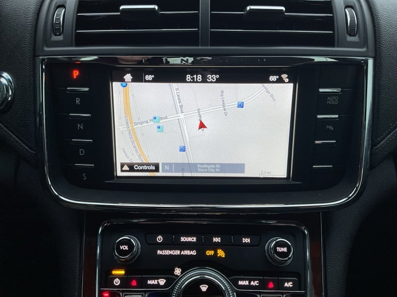 2019 Lincoln Continental Select