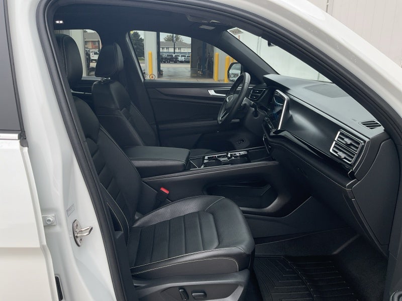 2024 Volkswagen Atlas Cross Sport 2.0T SEL