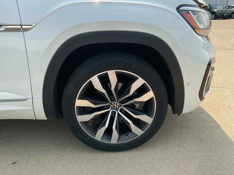 2022 Volkswagen Atlas 3.6L V6 SEL Premium R-Line