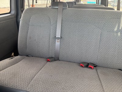 2025 Chevrolet Express Passenger 1LS