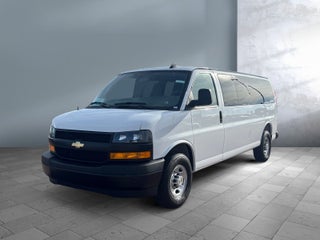 2025 Chevrolet Express Passenger 1LS
