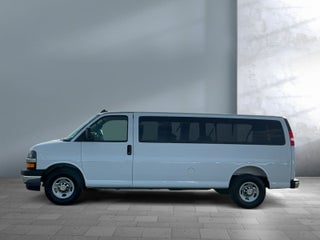 2025 Chevrolet Express Passenger 1LT