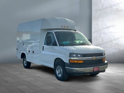2025 Chevrolet Express Cutaway 3500 1WT