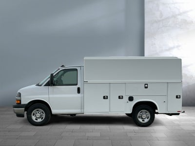 2025 Chevrolet Express Cutaway 3500 1WT