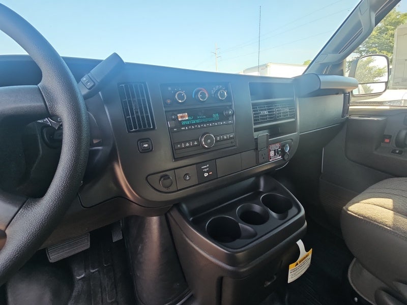 2026 Chevrolet Express Cargo 1WT