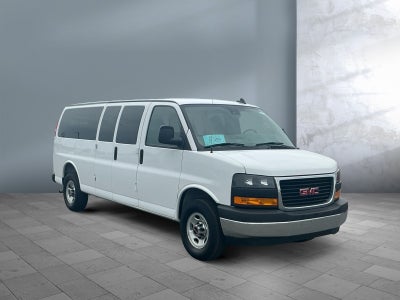 2025 GMC Savana Passenger LT