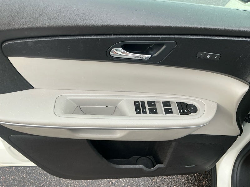 2011 GMC Acadia SLT2
