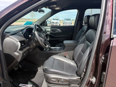 2022 Chevrolet Traverse LT Cloth