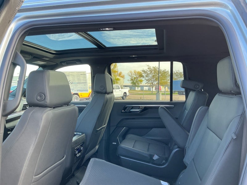 2027 Chevrolet Suburban LT