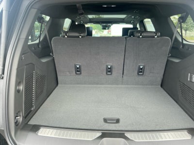 2027 Chevrolet Suburban RST