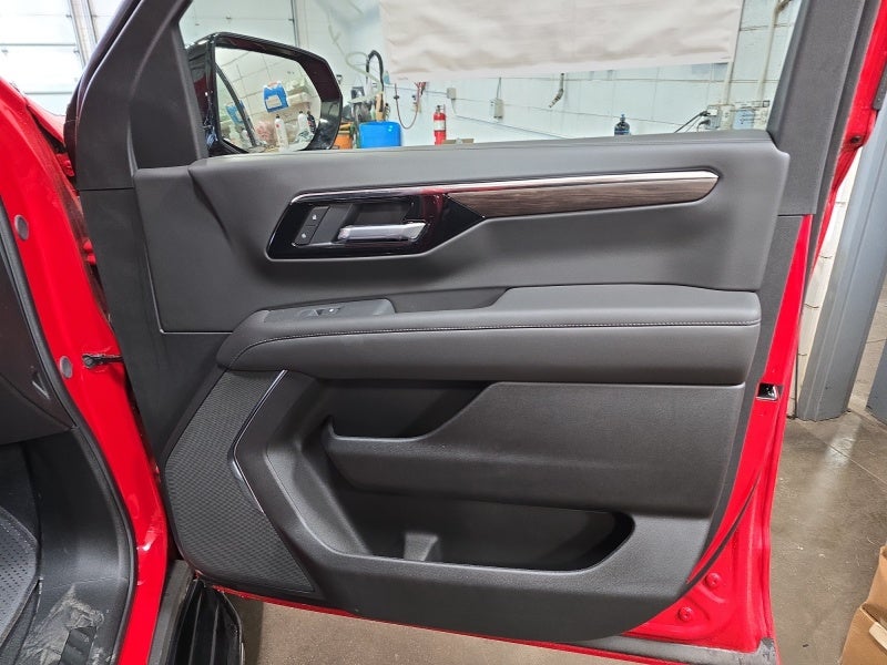 2025 Chevrolet Tahoe LS