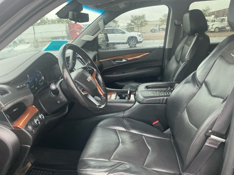 2017 Cadillac Escalade Luxury