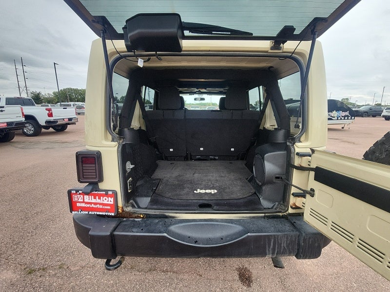 2011 Jeep Wrangler Unlimited Sahara