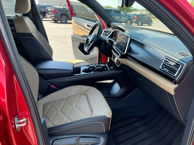 2024 Volkswagen Atlas Cross Sport 2.0T SE w/Technology