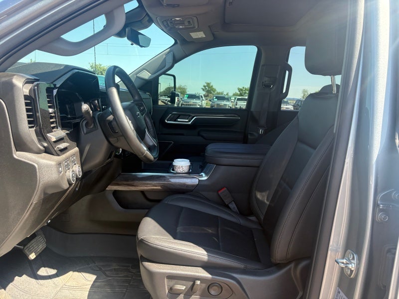 2025 Chevrolet Silverado 3500 HD LTZ