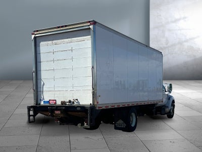 2012 Ford Super Duty F-750 Straight XL