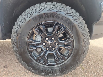 2024 Chevrolet Silverado 1500 ZR2