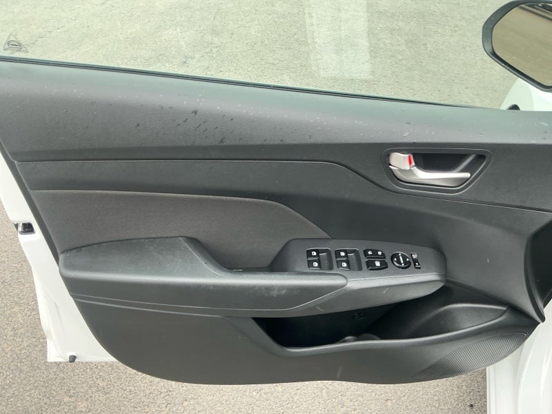 2022 Hyundai Accent SE