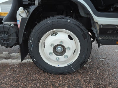 2025 Chevrolet Low Cab Forward 5500 HG NA