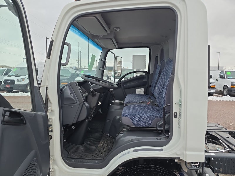 2025 Chevrolet Low Cab Forward 5500 HG NA