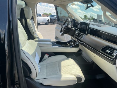 2023 Lincoln Navigator L Black Label