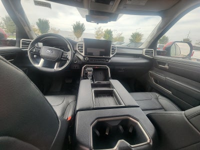2022 Toyota Tundra 4WD SR5