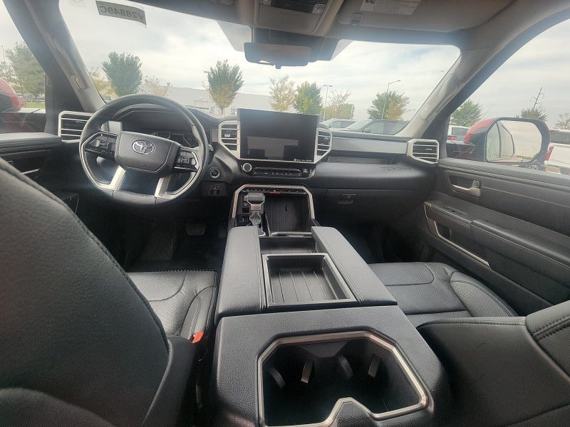 2022 Toyota Tundra 4WD SR5