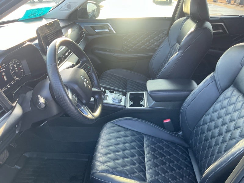2024 Mitsubishi Outlander SEL