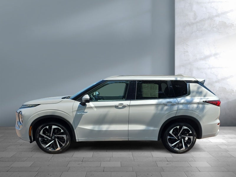 2024 Mitsubishi Outlander Plug-In Hybrid SEL