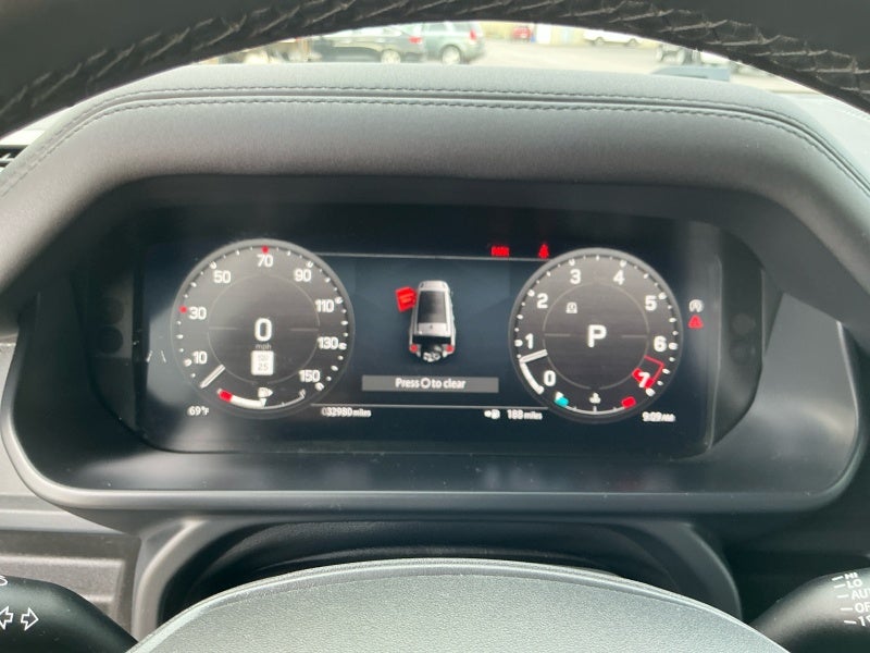 2024 Land Rover Defender X-Dynamic SE