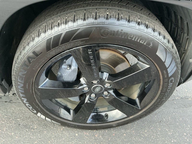 2024 Land Rover Defender X-Dynamic SE