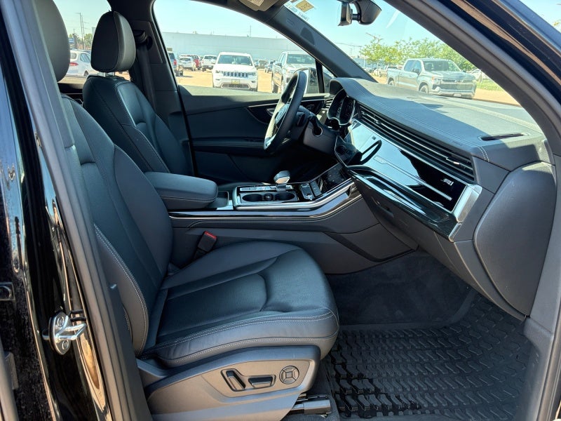 2025 Audi Q7 Premium Plus